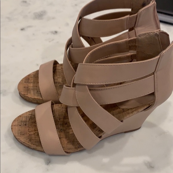 BCBGenartion wedges - Picture 2 of 6